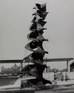 Franta Belsky, 'Shell Fountain' (1961, bronze) situated at European Shell Centre, South Bank, London